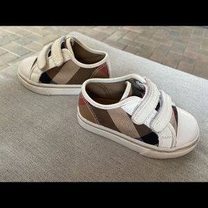 Burberry sneakers